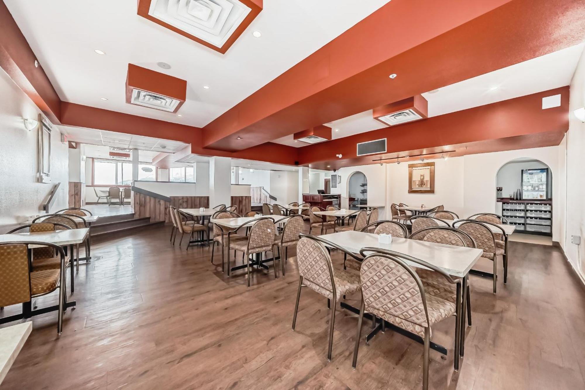 Grande Cache Inn & Suites Esterno foto