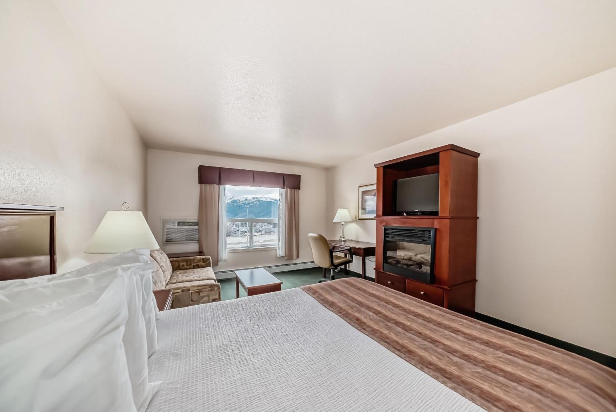 Grande Cache Inn & Suites Esterno foto