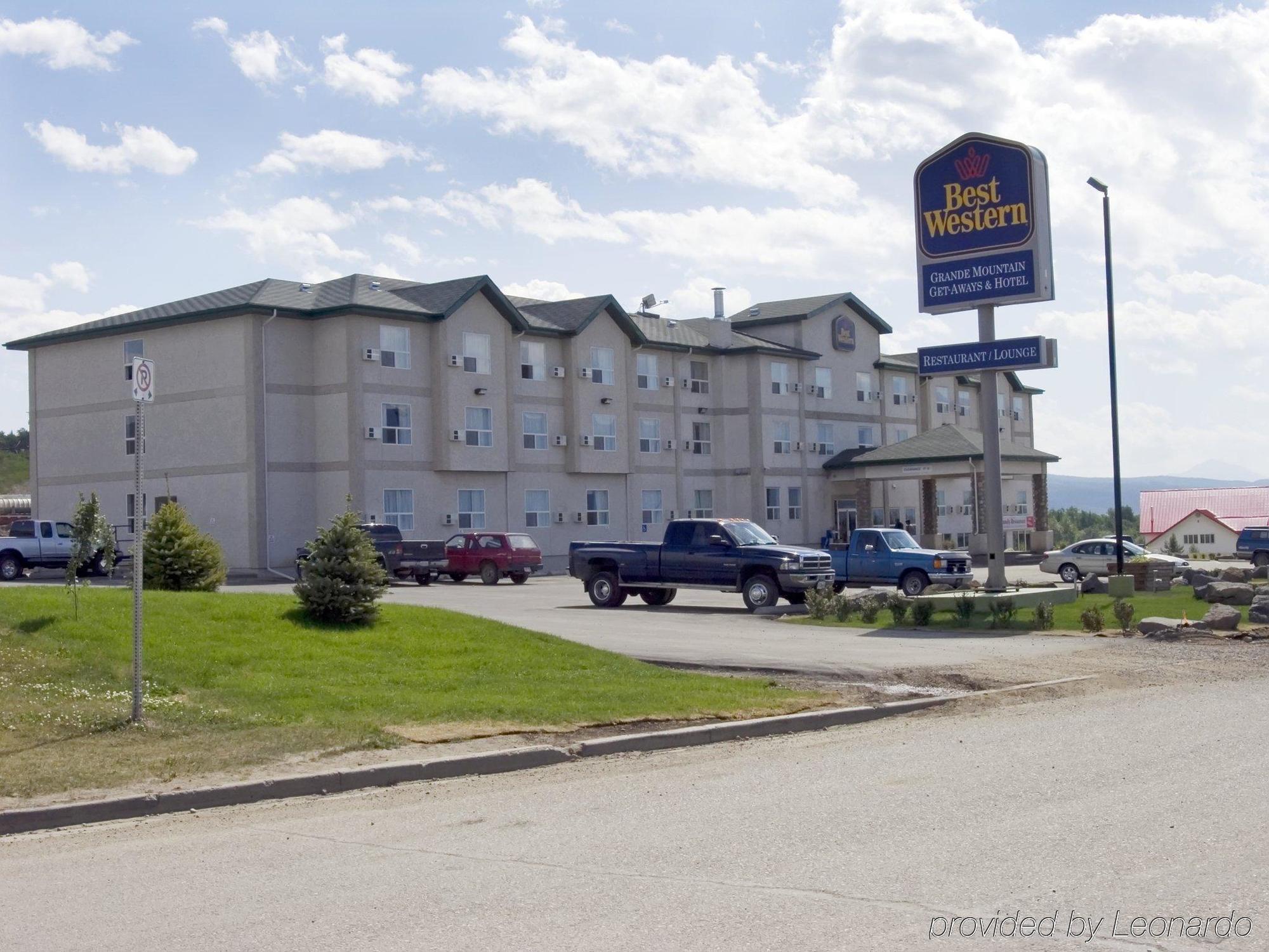 Grande Cache Inn & Suites Esterno foto