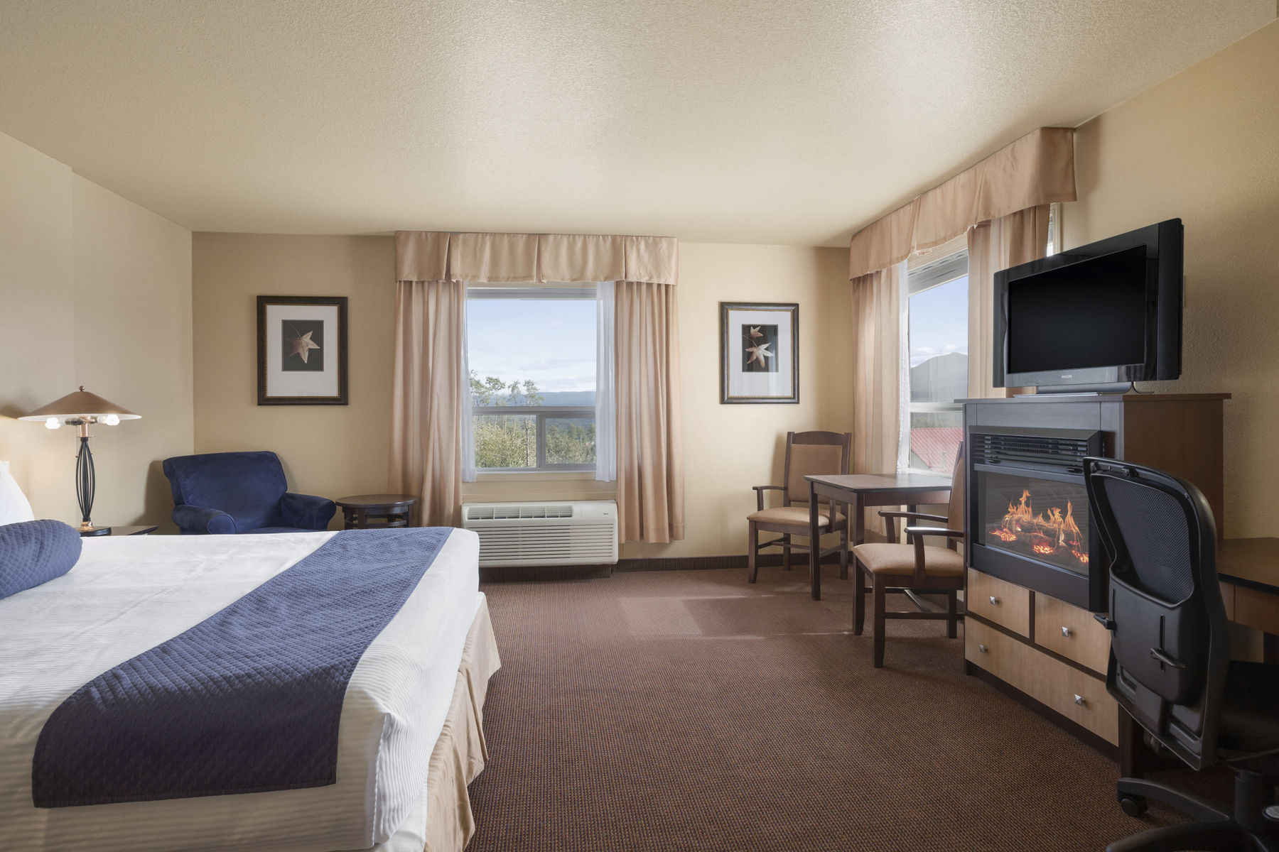 Grande Cache Inn & Suites Esterno foto